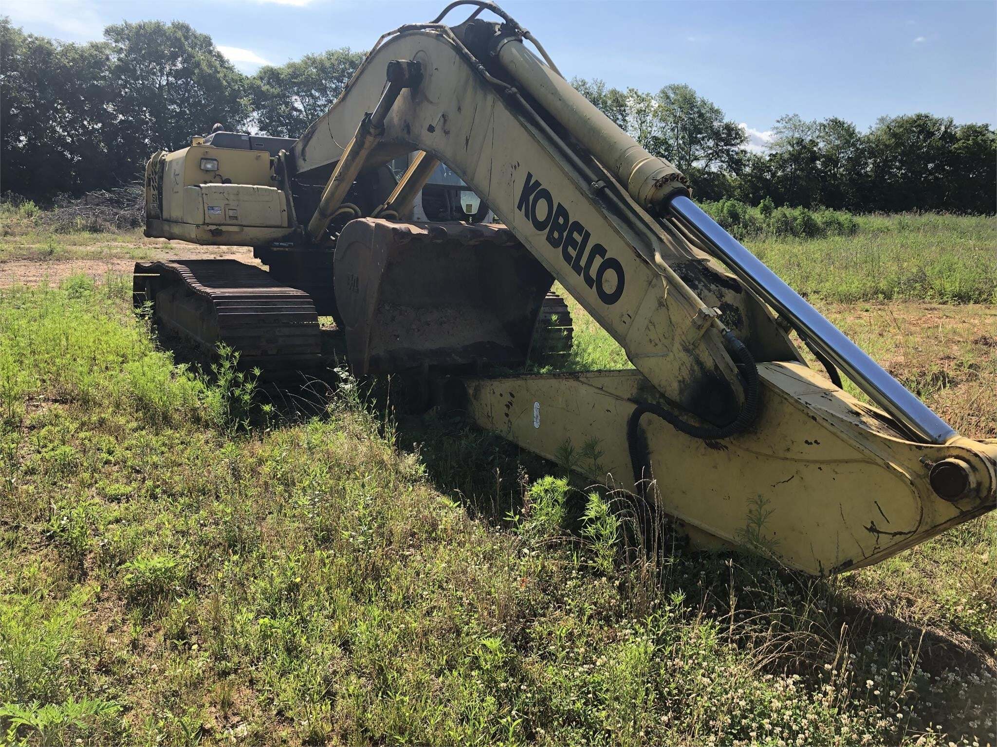 2005 KOBELCO SK330 LC in Montrose, AL