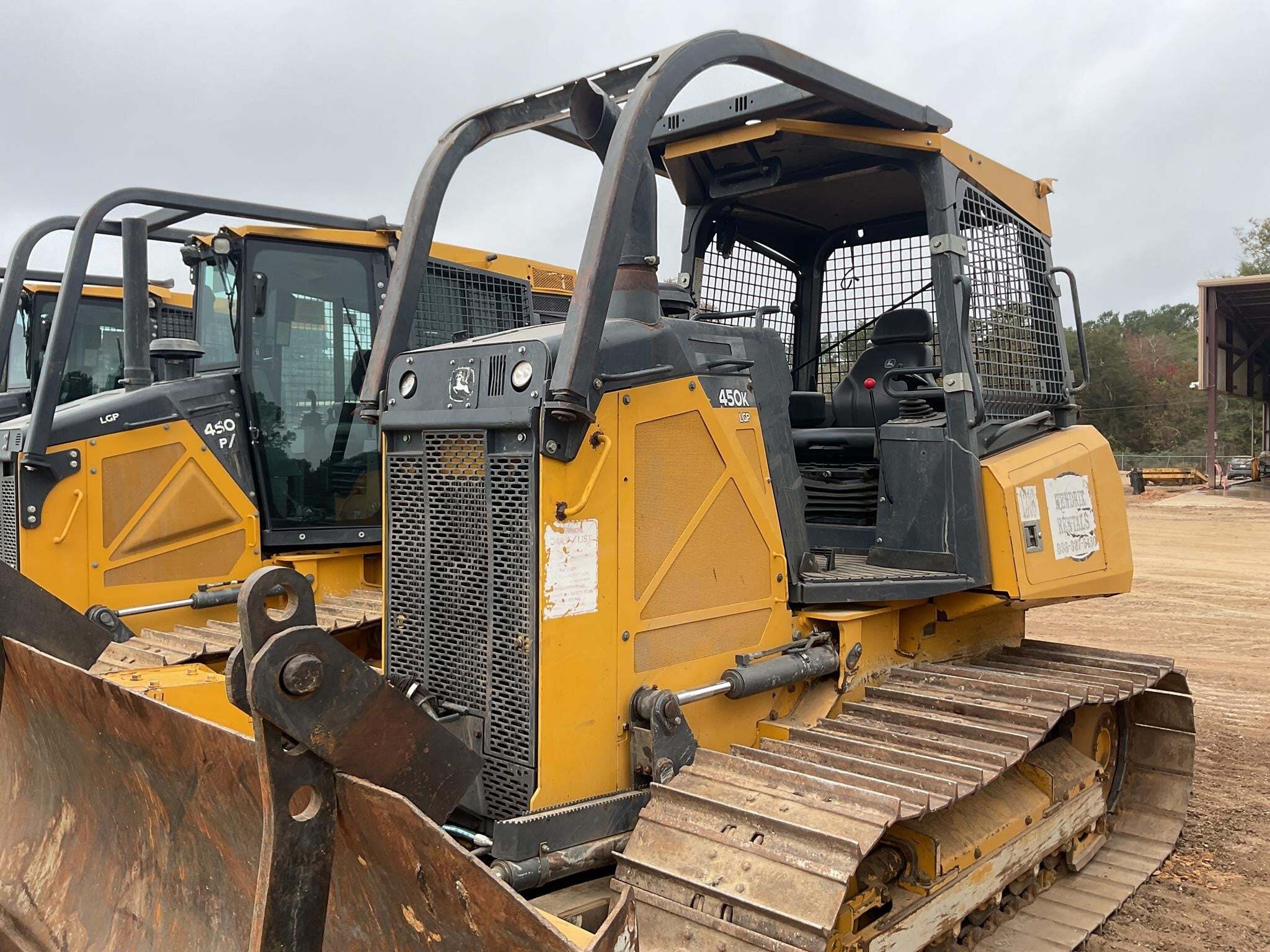2022 DEERE 450K LGP in Livingston, TX