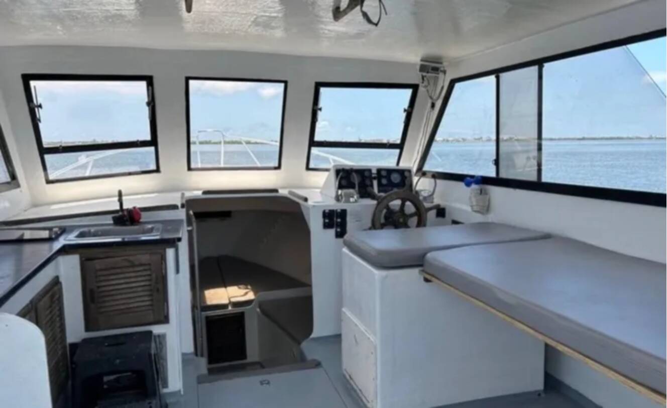 A photo of this 2005 Crusader Boats 34 SF