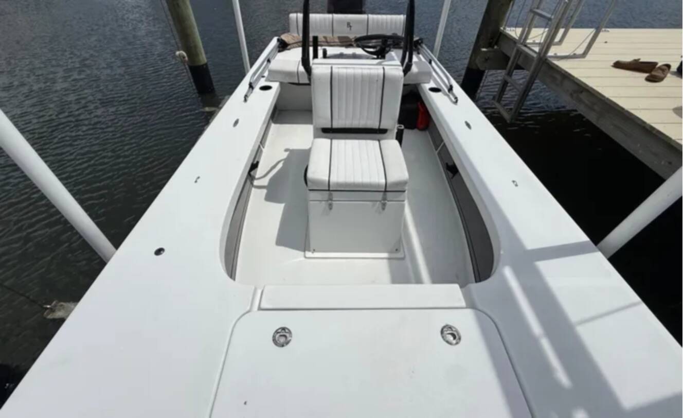 A photo of this 2017 Beavertail Skiffs Lightning 20'