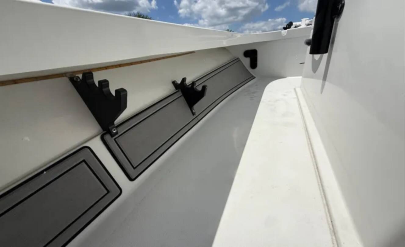 A photo of this 2017 Beavertail Skiffs Lightning 20'