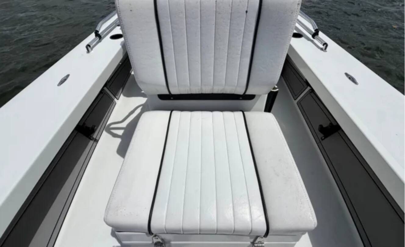 A photo of this 2017 Beavertail Skiffs Lightning 20'