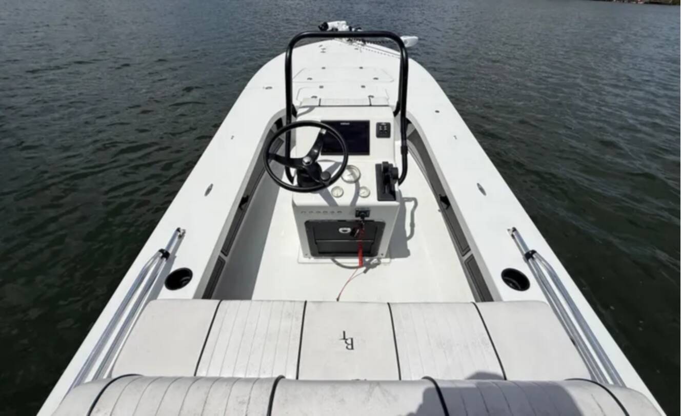 A photo of this 2017 Beavertail Skiffs Lightning 20'