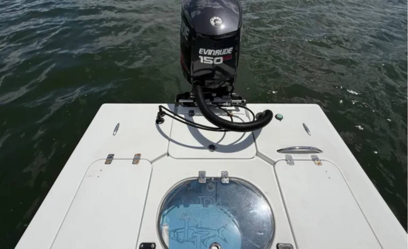 A photo of this 2017 Beavertail Skiffs Lightning 20'