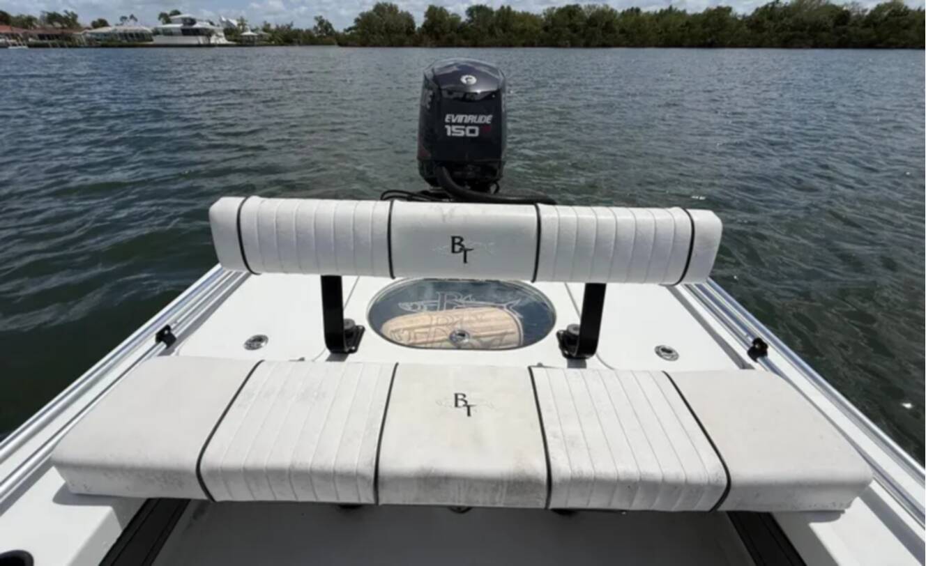 A photo of this 2017 Beavertail Skiffs Lightning 20'