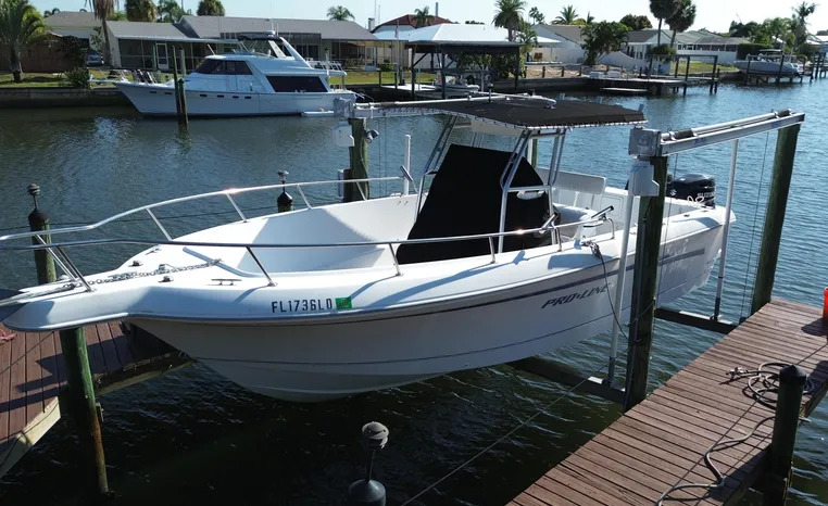 1999 Pro-Line 2700 Sportsman in stuart FL