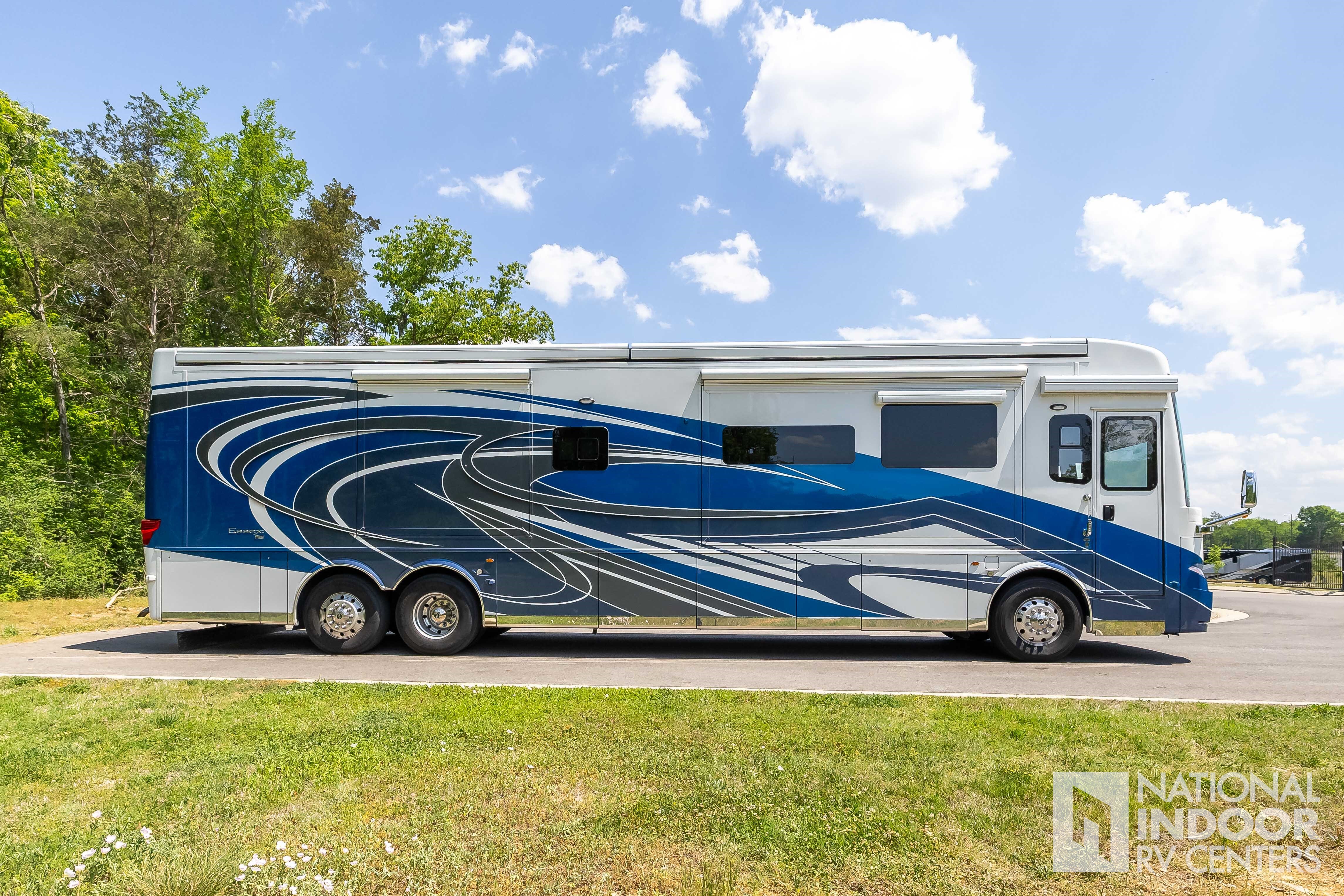 2025 Newmar Essex 4569 in lebanon TN