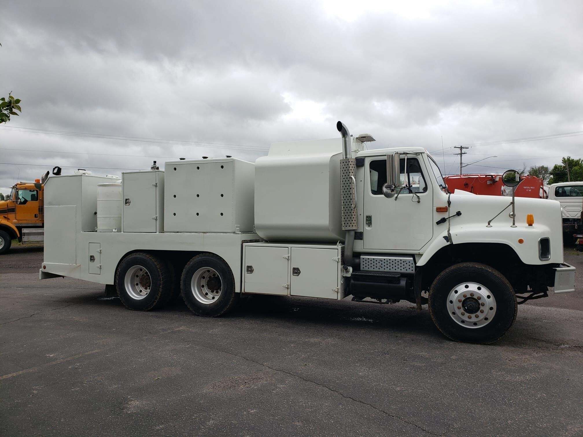 2001 INTERNATIONAL S2600 in Caledonia, NY