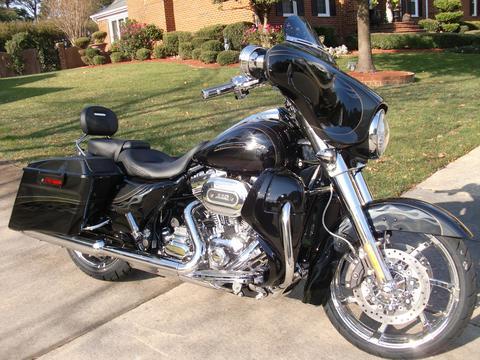 2012 Harley-Davidson STREET GLIDE CVO STREET GLIDE Touring motorcycle