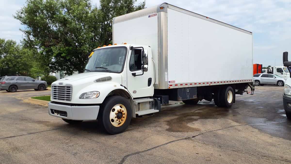 2020 FREIGHTLINER BUSINESS CLASS M2 106 in Bolingbrook, IL