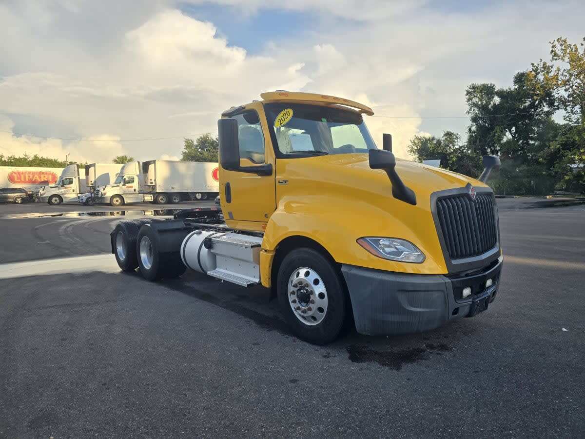 2020 INTERNATIONAL LT625 DAYCAB T/A in Tampa, FL