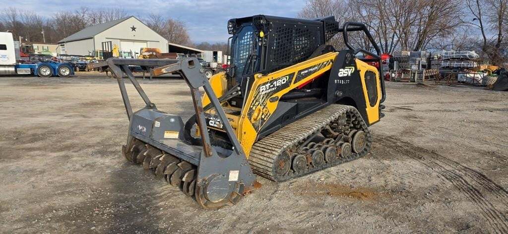 2017 ASV POSI-TRACK RT120F in Chambersburg, PA