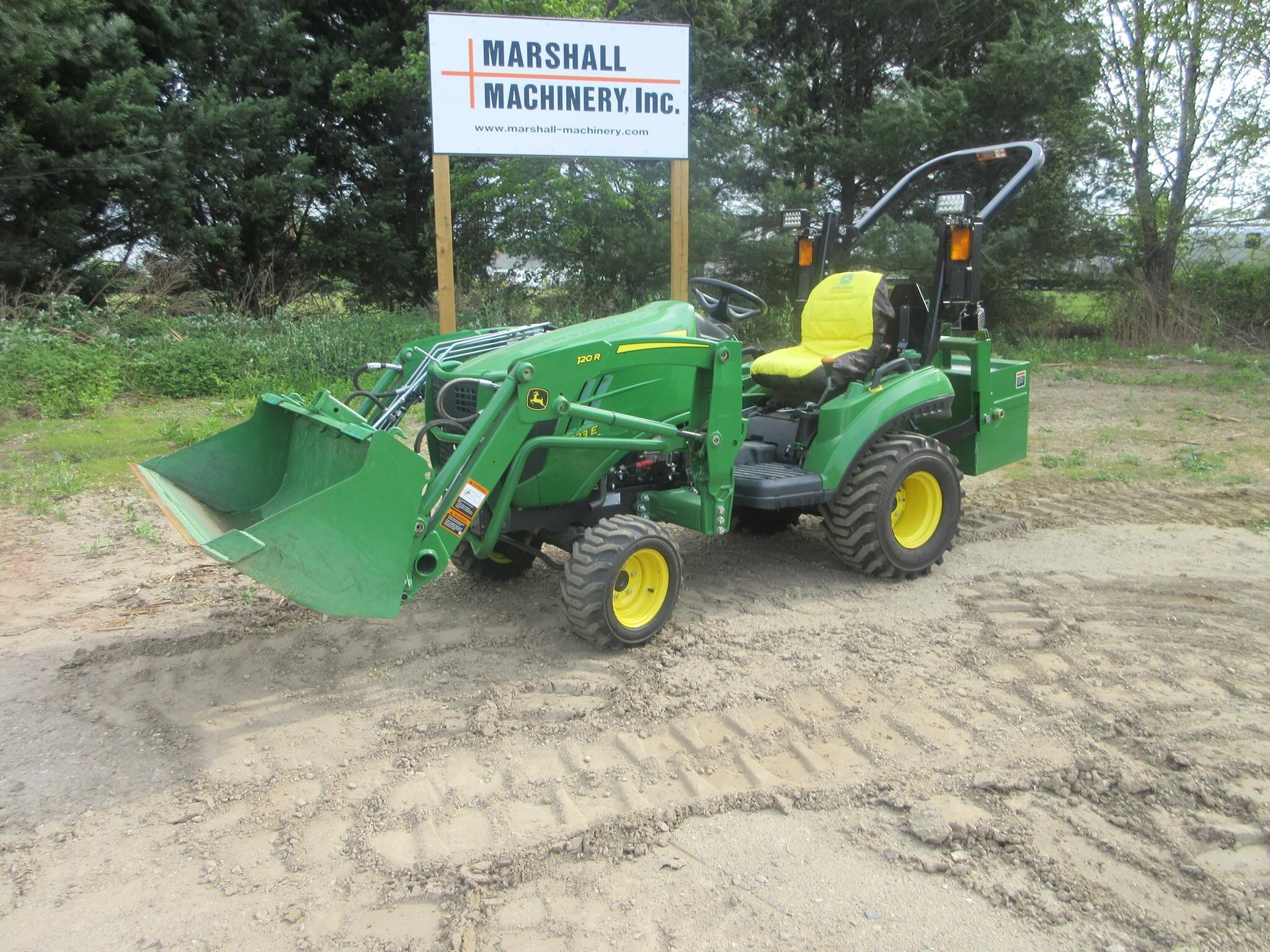 2023 JOHN DEERE 1023E in Millstone Township, NJ