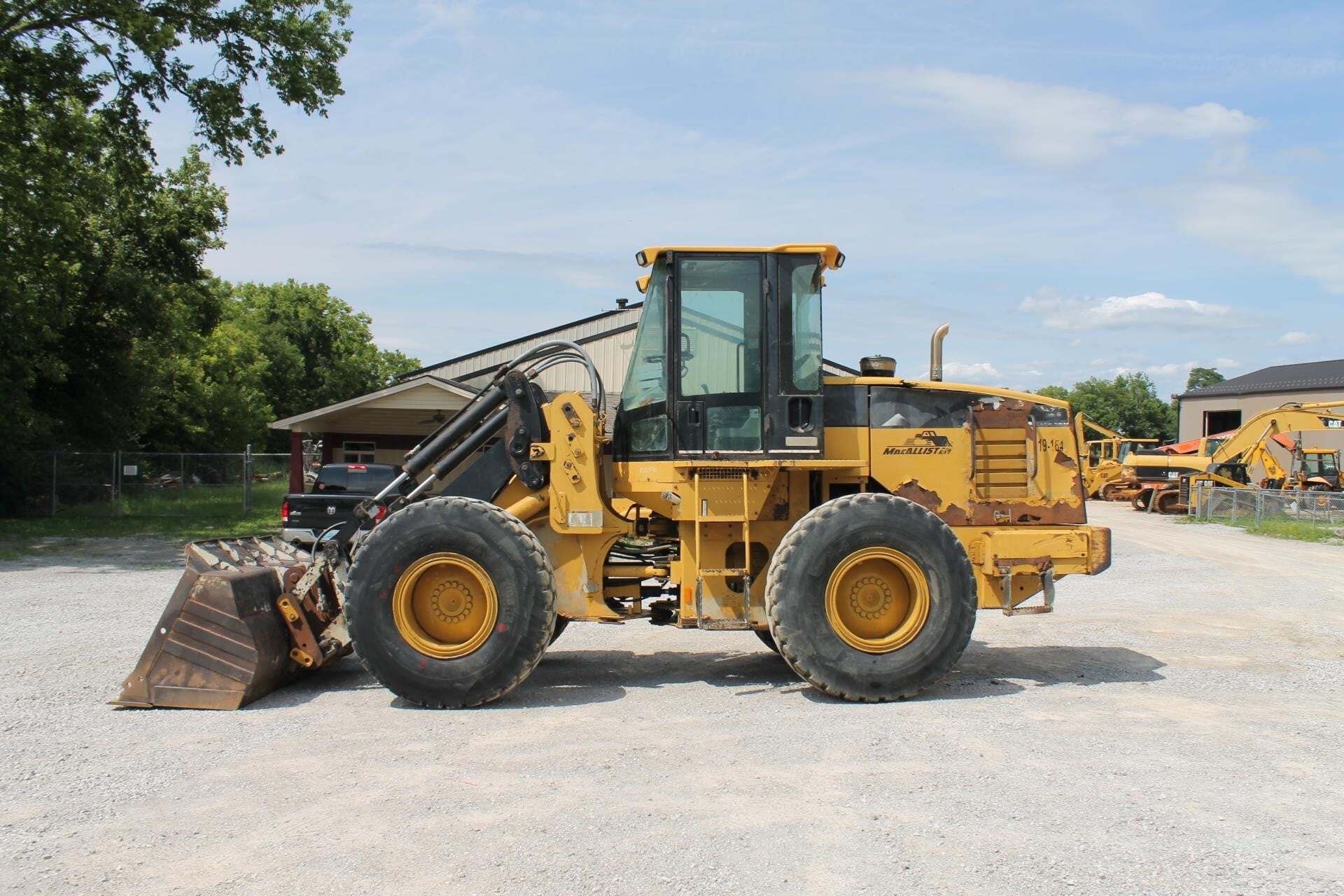 1998 CATERPILLAR IT28G in Pleasureville, KY