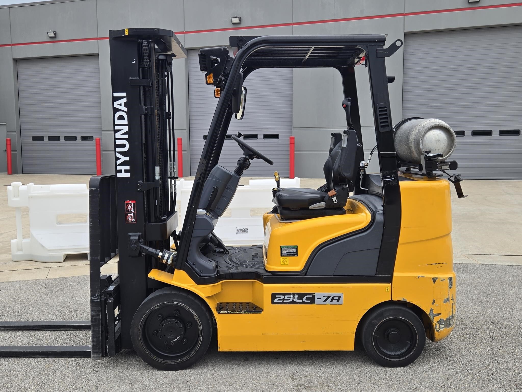2023 HYUNDAI 25LC-7A in Rockdale, IL