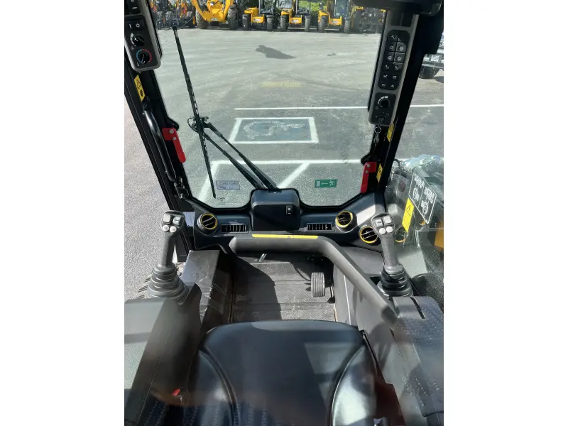 2026 JCB 3TS-8T