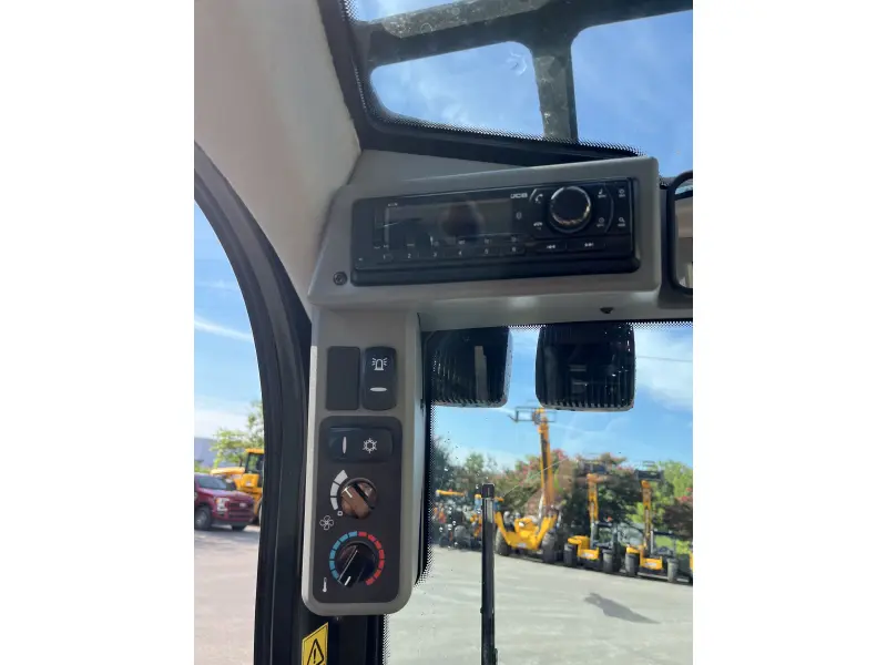 2026 JCB 3TS-8T