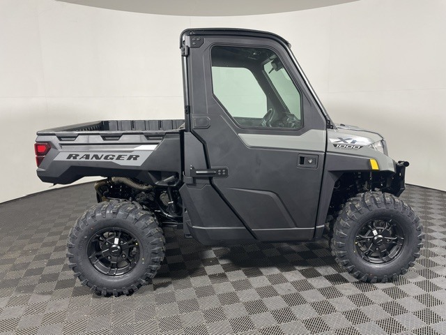 2027 Polaris RANGER XP 1000 CAB BASE in athens OH
