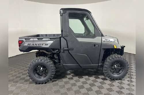 2027 Polaris RANGER XP 1000 CAB BASE in athens OH