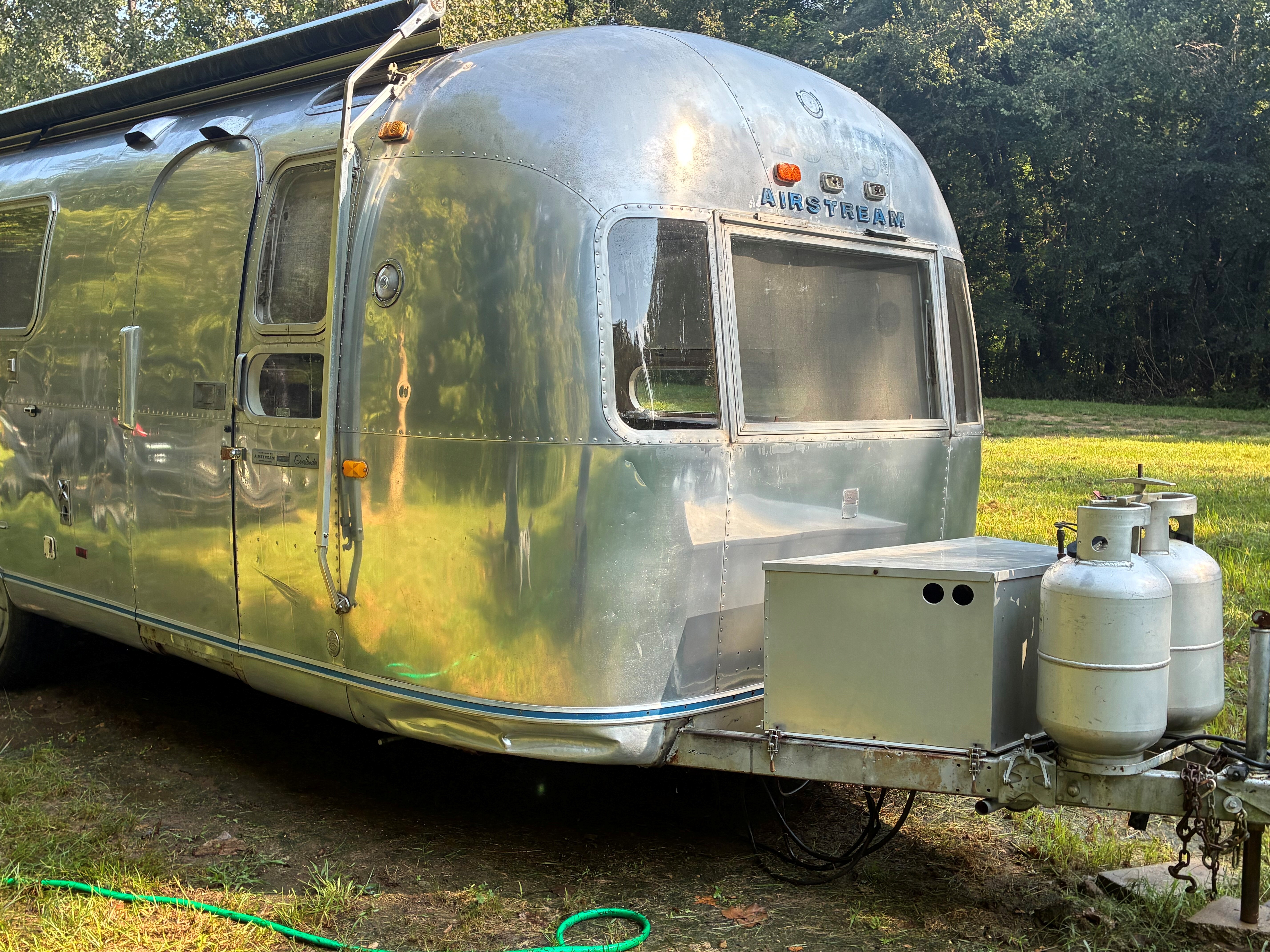 1971 Airstream OVERLANDER LAND YACHT in wildwood MO