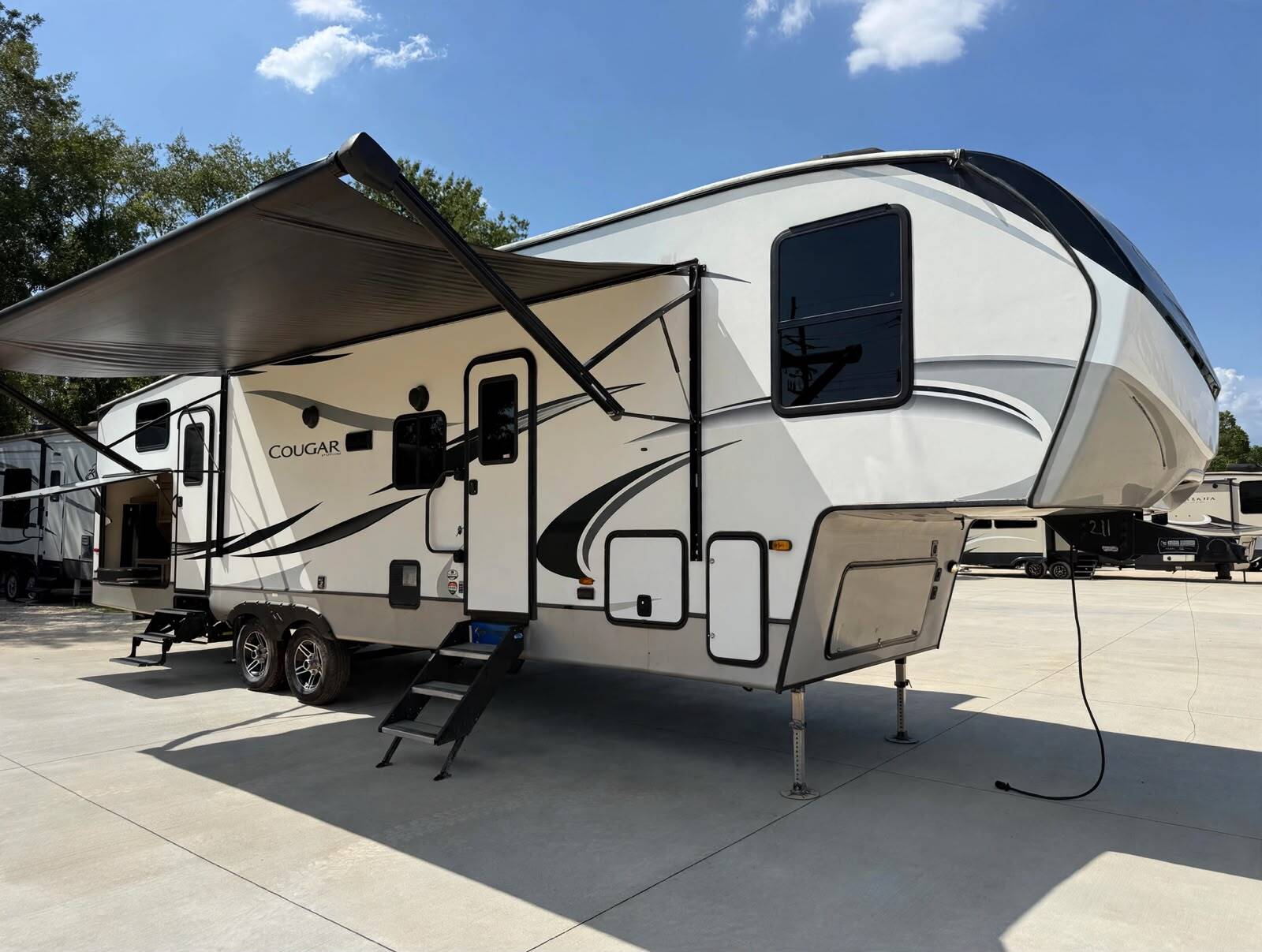 2021 Keystone COUGAR 32BHS RV