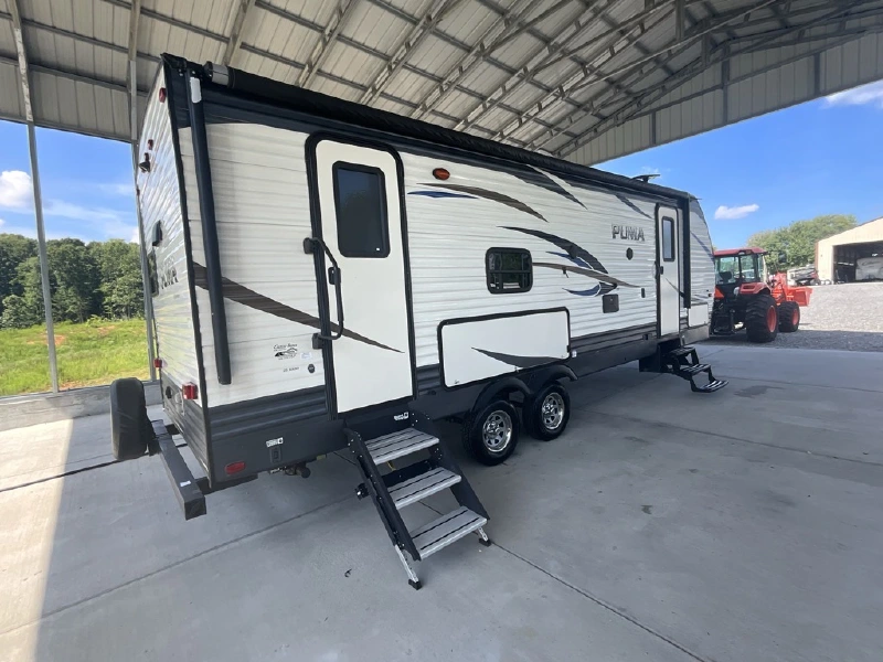 2018 FOREST RIVER PALOMINO PUMA 25RKSS