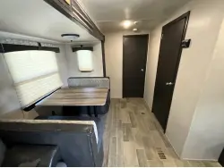 2018 FOREST RIVER PALOMINO PUMA 25RKSS