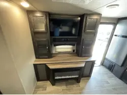 2018 FOREST RIVER PALOMINO PUMA 25RKSS