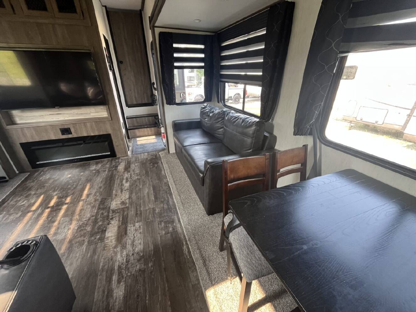 A photo of this 2022 Forest River SABRE 37FBT