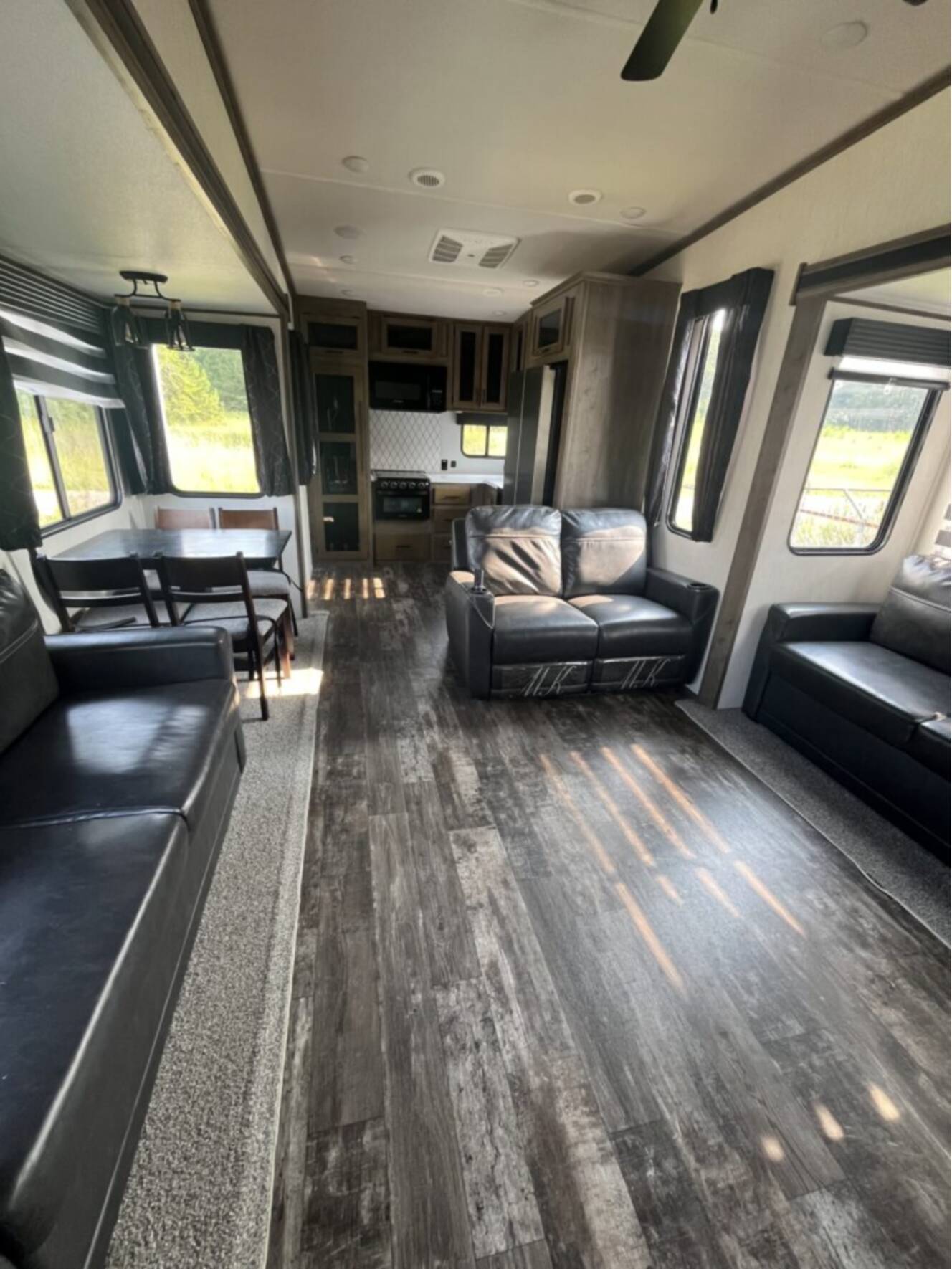 A photo of this 2022 Forest River SABRE 37FBT