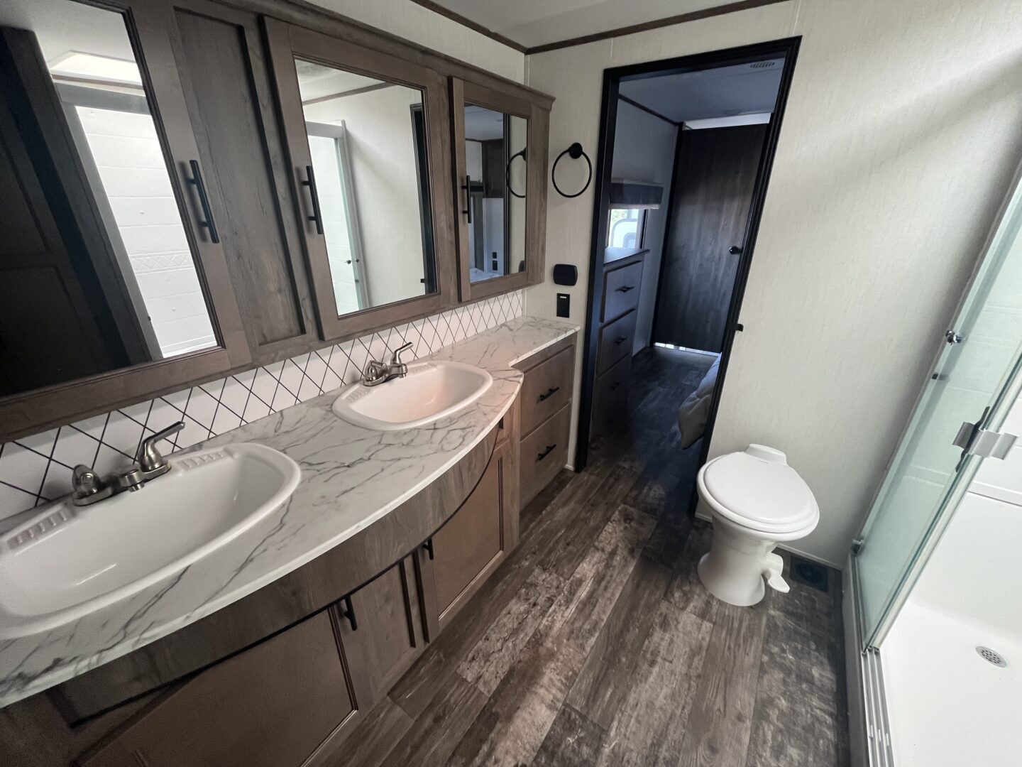 View more photos of this listing