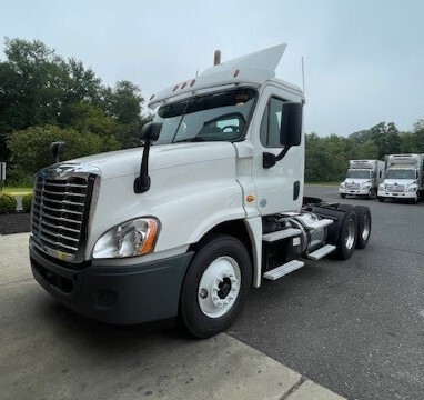 2015 FREIGHTLINER CASCADIA 125 in New Castle, DE