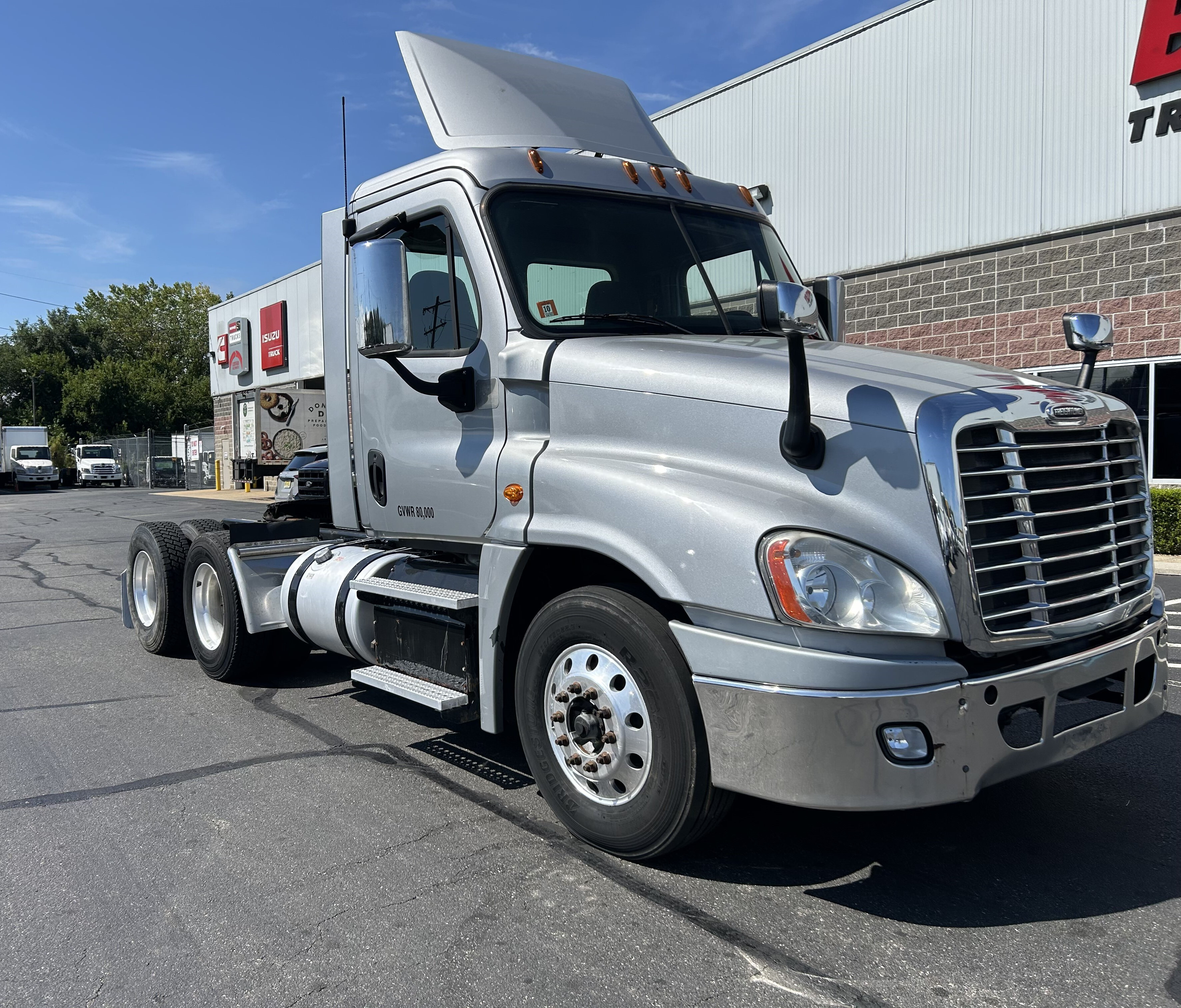 2017 FREIGHTLINER CASCADIA 125 in Miami, FL