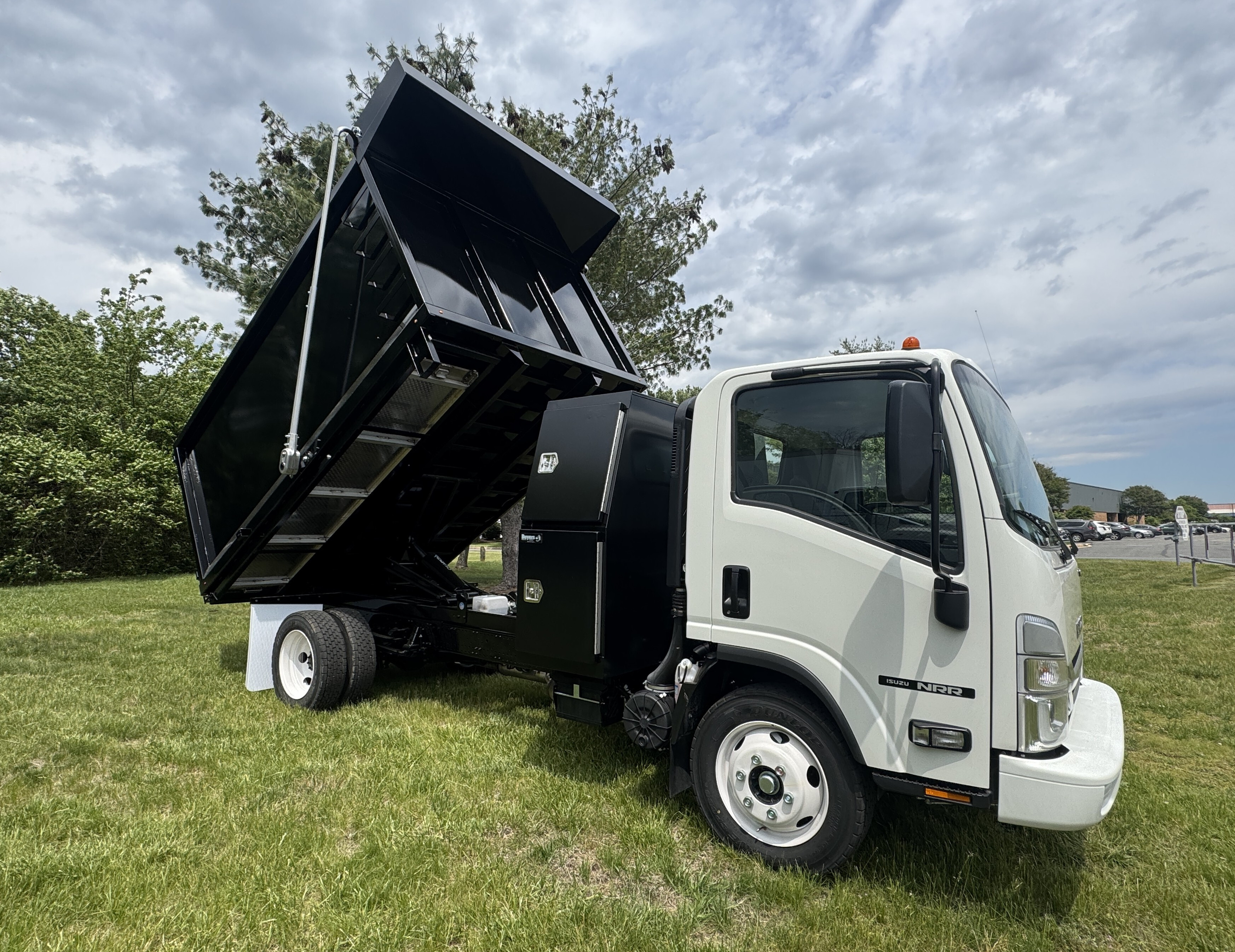 2025 ISUZU NRR in Allentown, PA