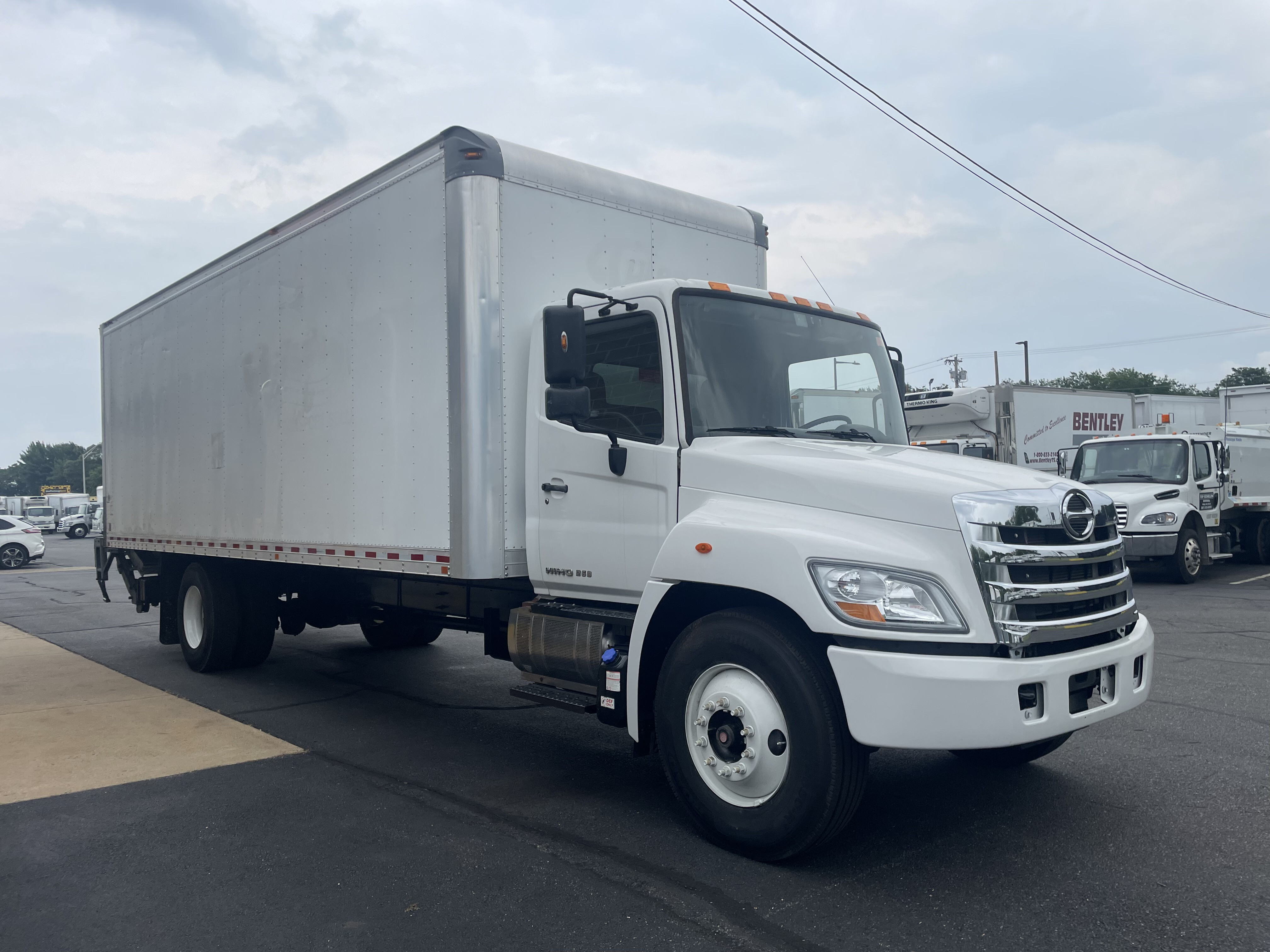 2018 HINO 268A in Miami, FL