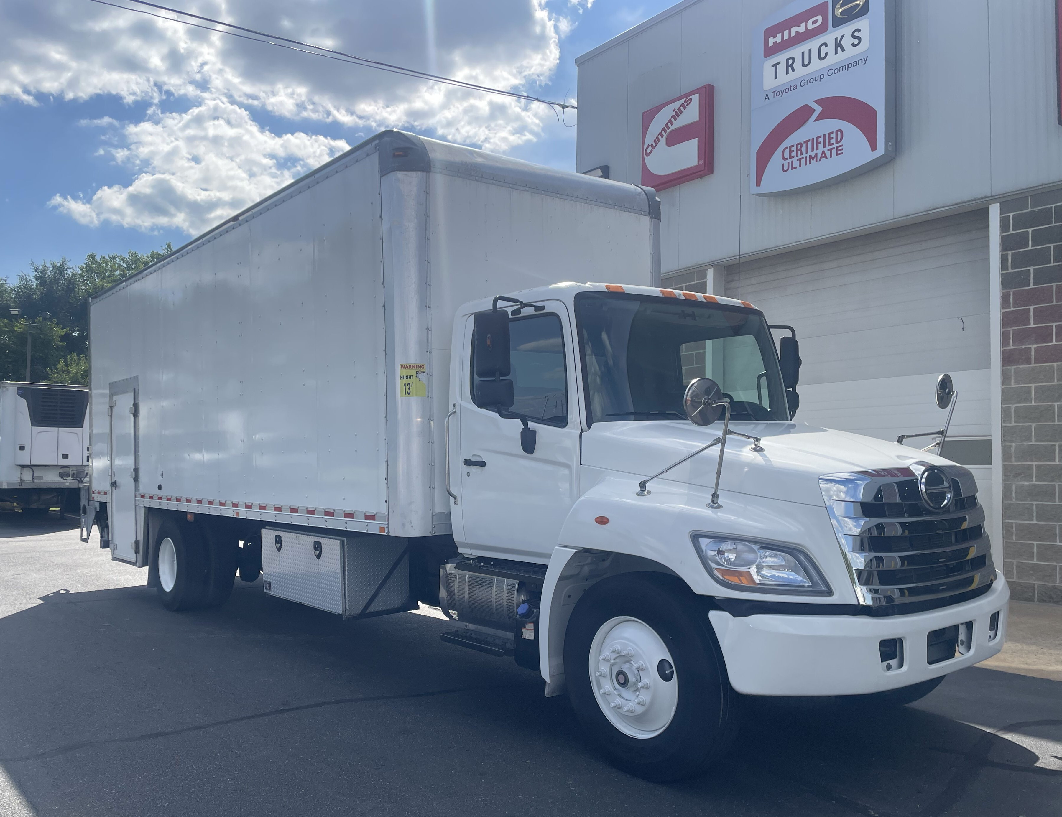 2019 HINO 268A in Miami, FL