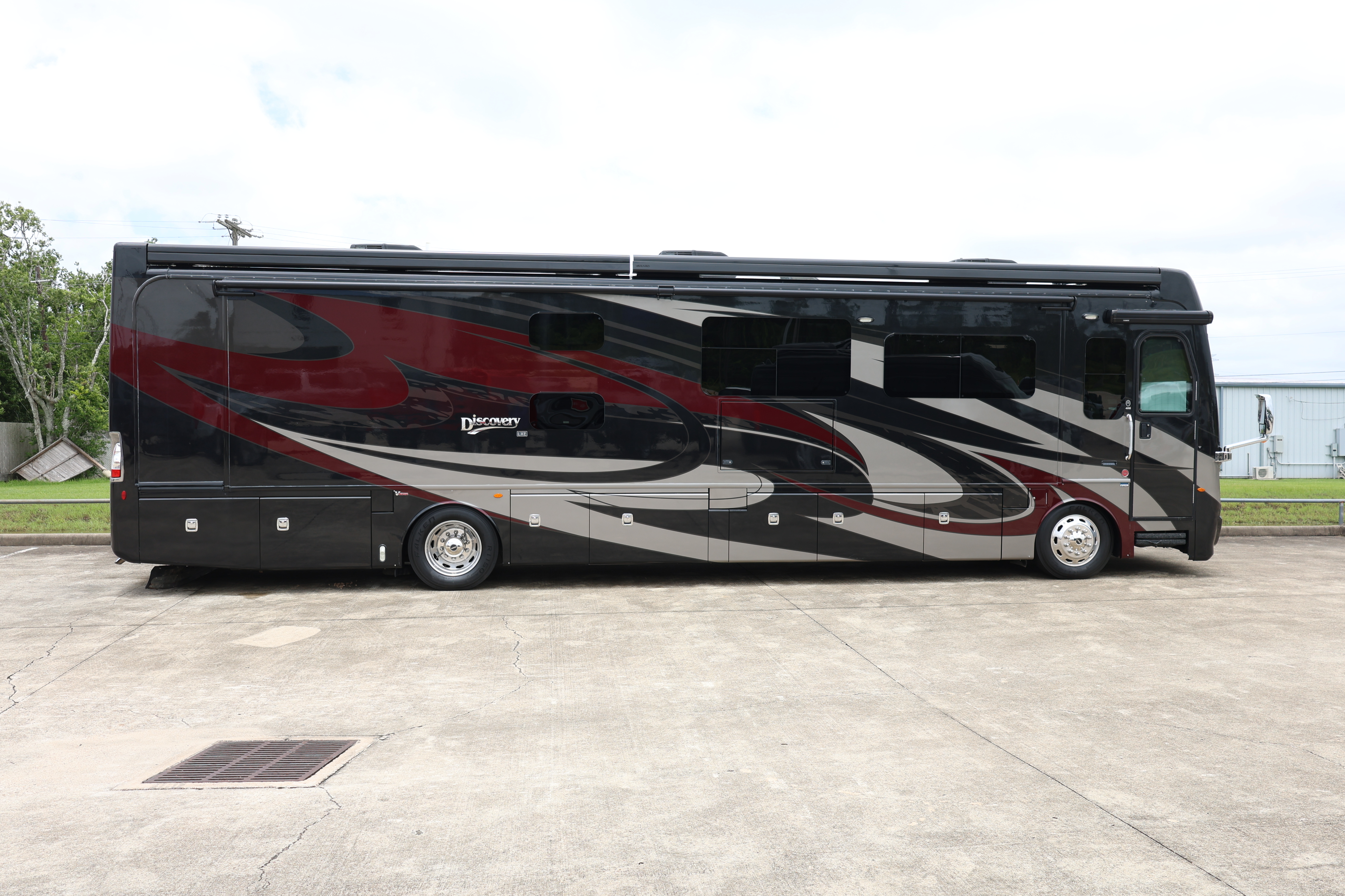 2019 Fleetwood DISCOVERY LXE 40G RV