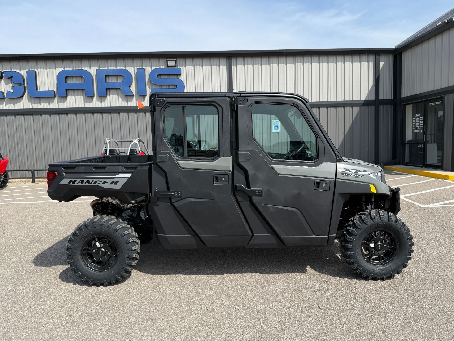 2027 Polaris Ranger Crew XP 1000 Cab BASE in wichita KS