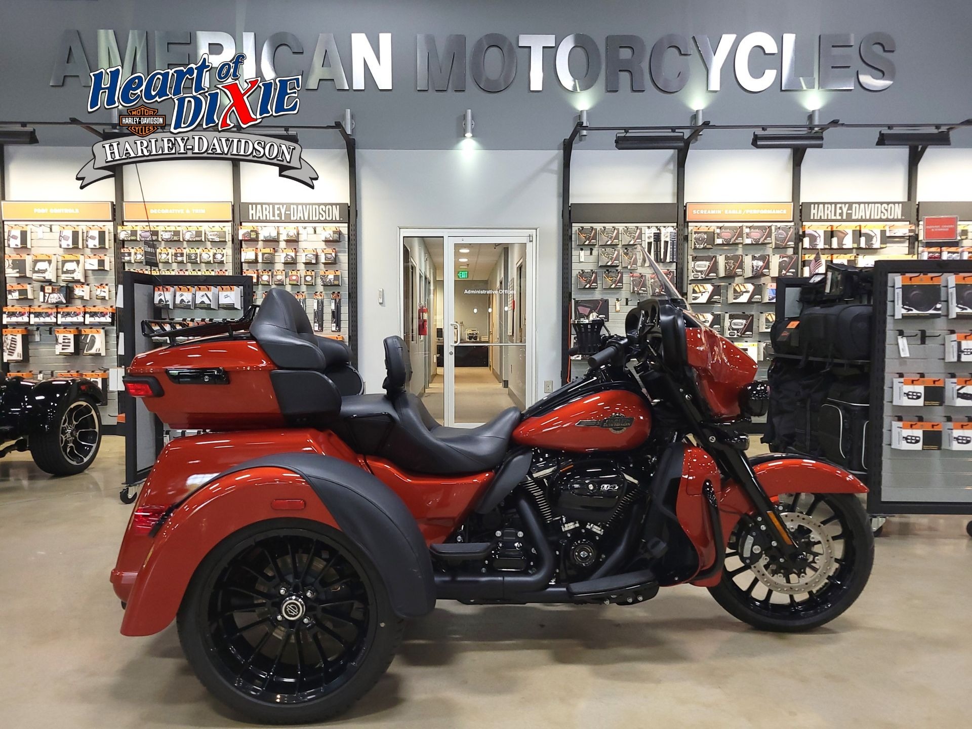 2025 Harley-Davidson Tri Glide Ultra ULTRA CLASSIC in Pelham, AL