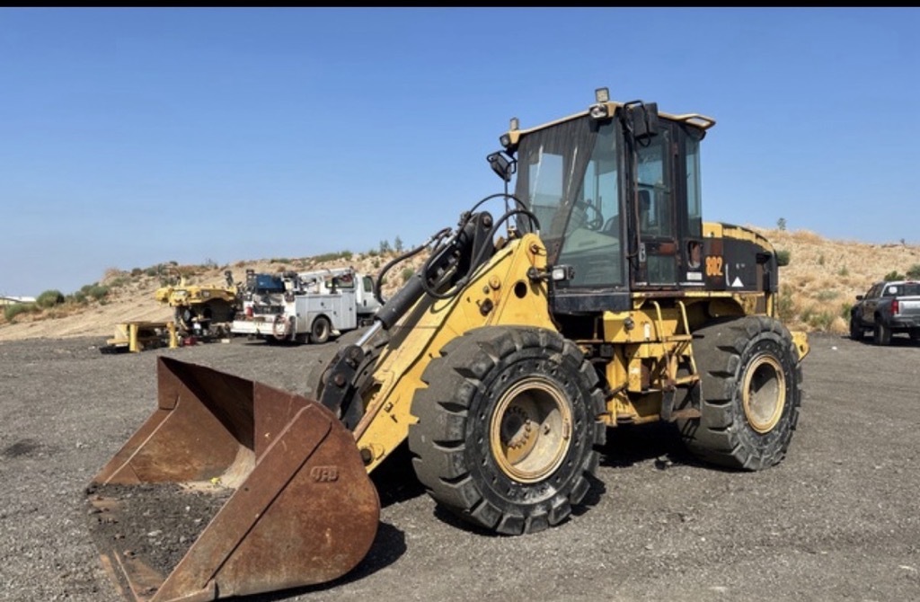 2001 CATERPILLAR 924G in Montebello, CA