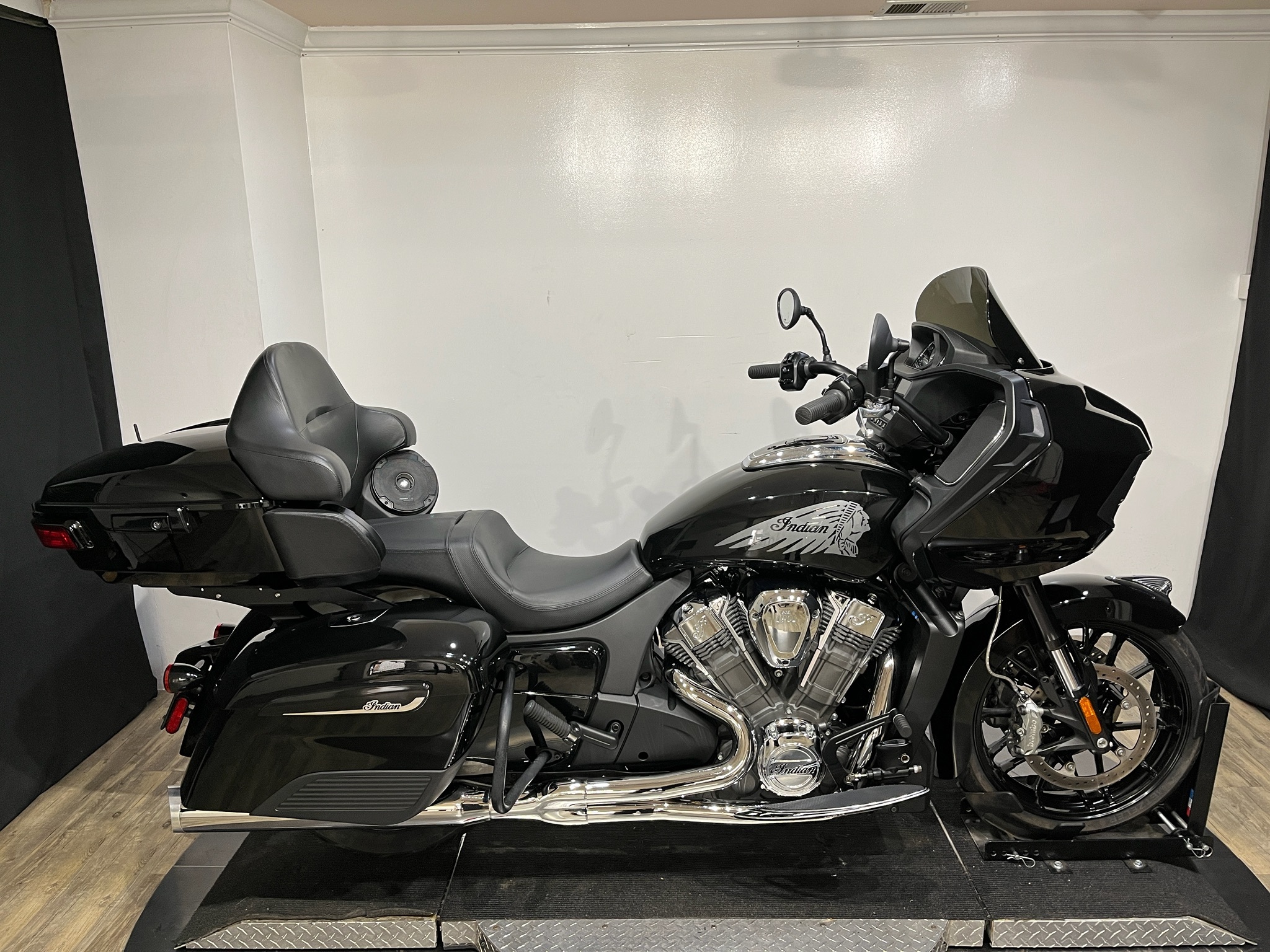 2021 Indian Motorcycle Challenger® in Wauconda, IL
