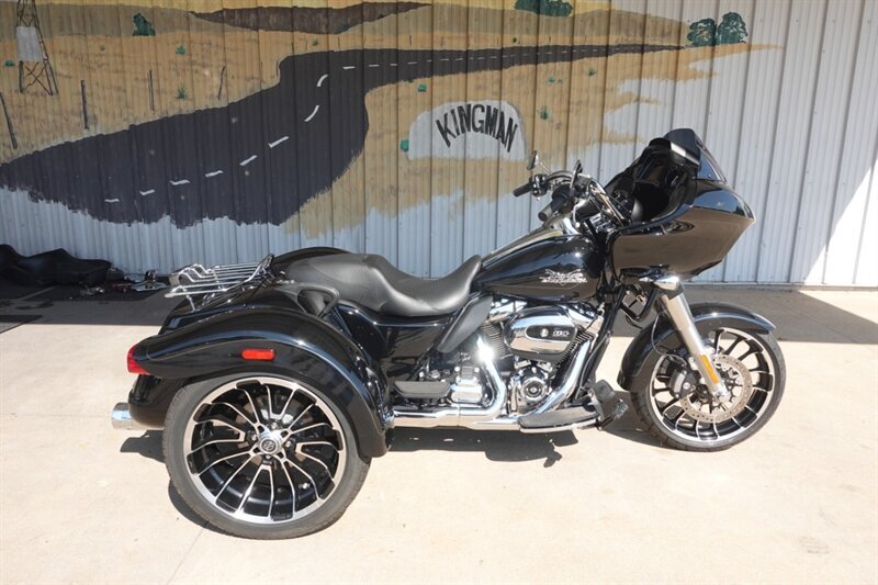 2024 Harley-Davidson Road Glide 3 3 in Kingman, KS