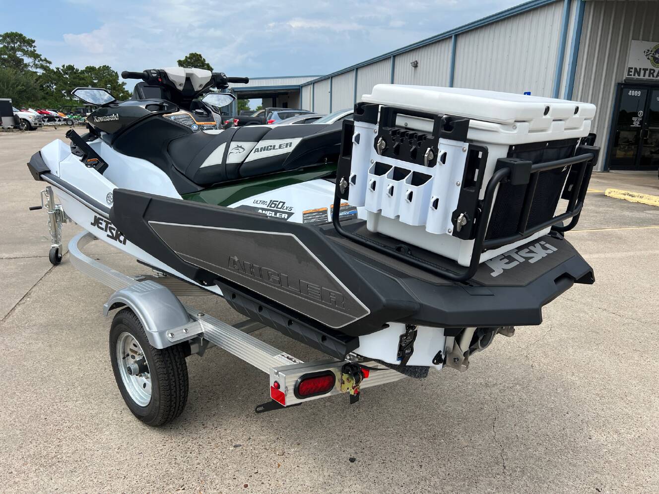 A photo of this 2025 Kawasaki Jet Ski® Ultra® 160LX-S Angler