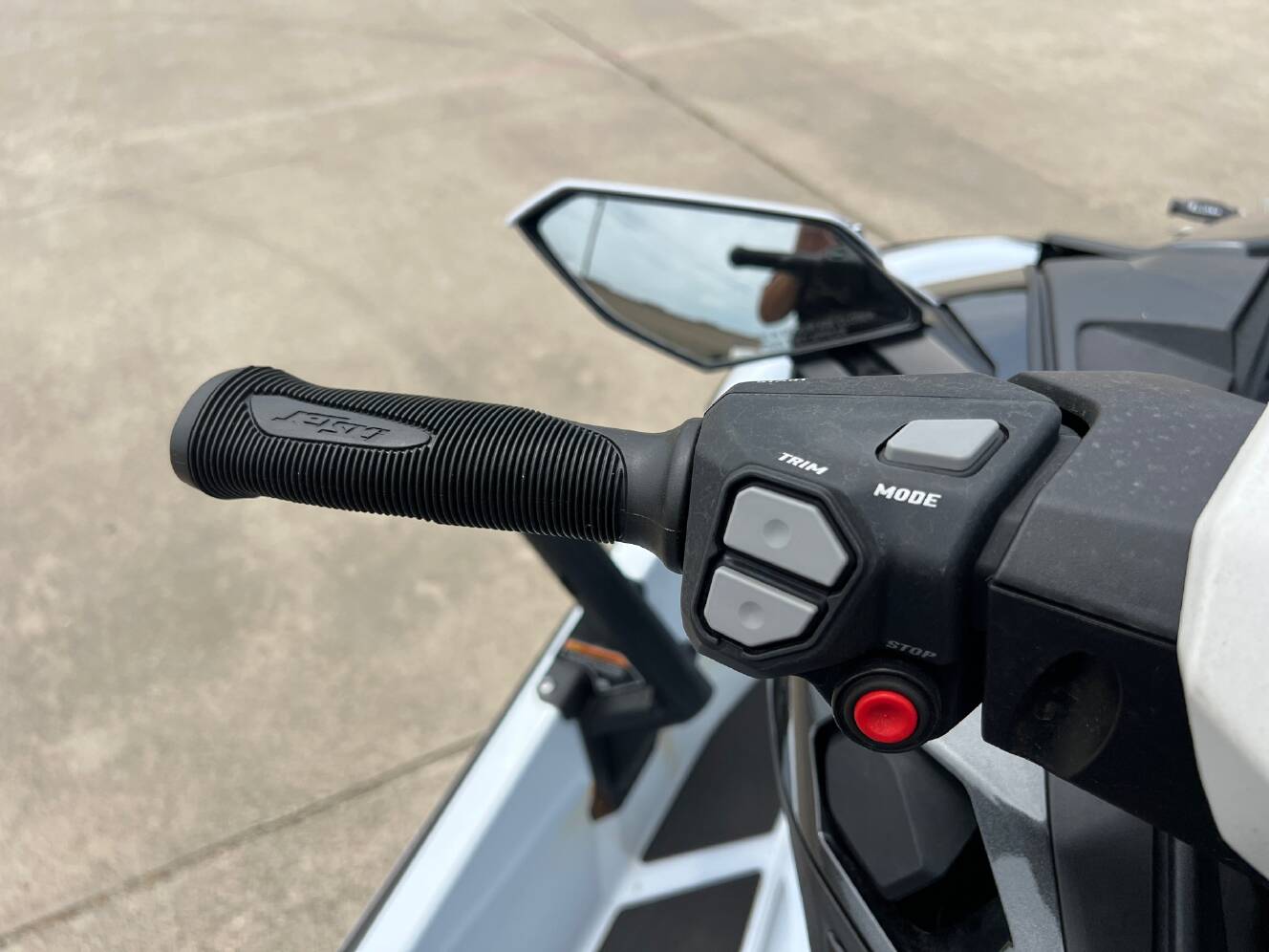 A photo of this 2025 Kawasaki Jet Ski® Ultra® 160LX-S Angler