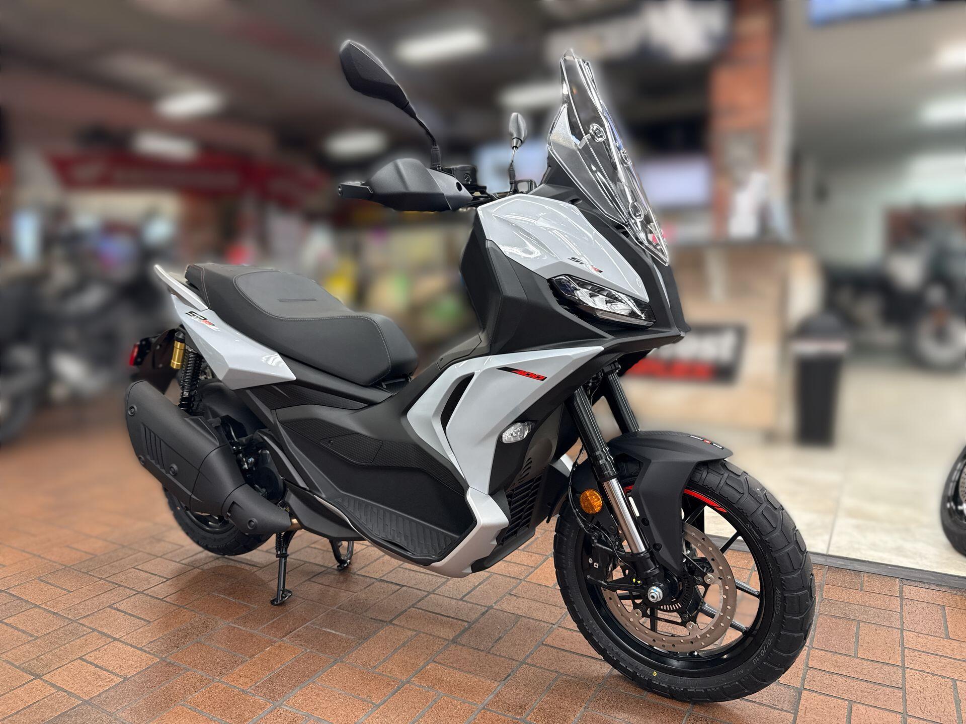 2027 Aprilia SR GT 400 BASE in Katy, TX
