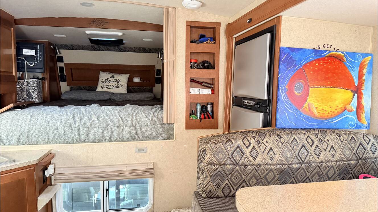 A photo of this 2018 Northwood Mfg ARCTIC FOX TRUCK CAMPER 990