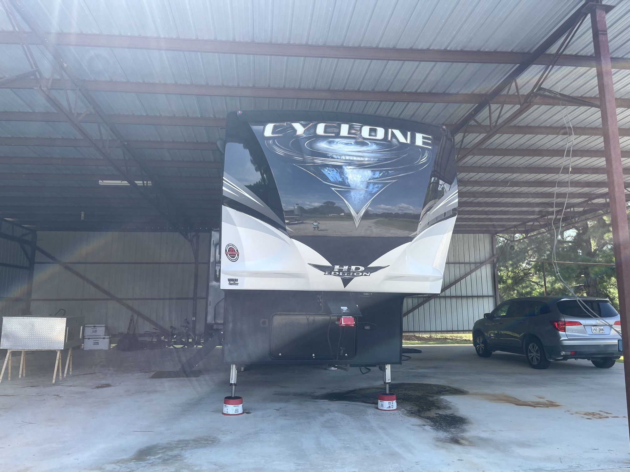 2018 Heartland CYCLONE 4151 RV