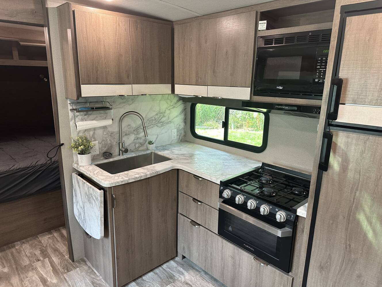 A photo of this 2021 Grand Design IMAGINE 2800BH