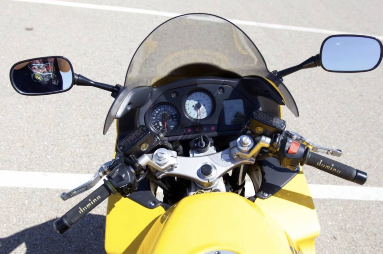 A photo of this 2000 Honda VFR 800