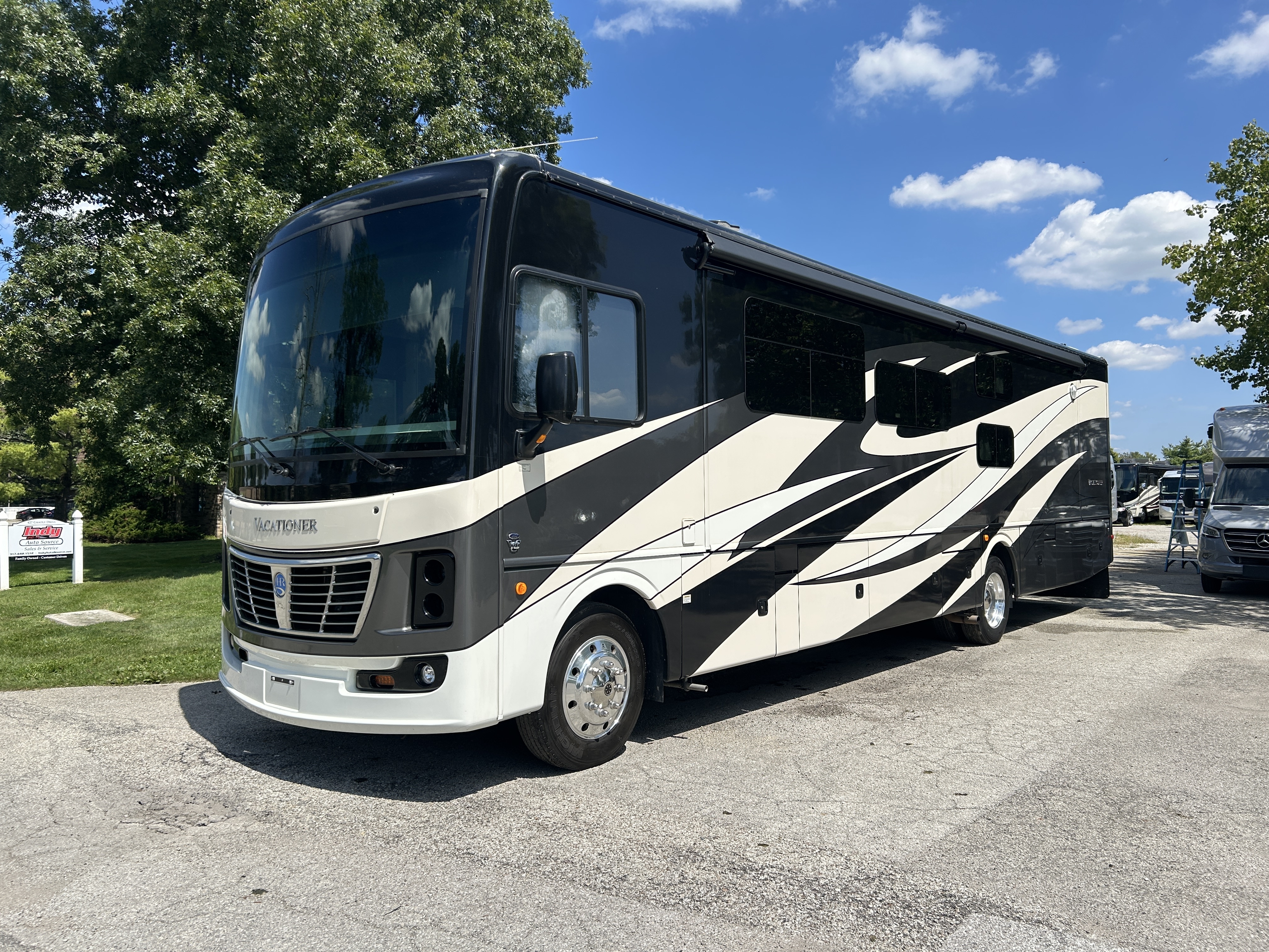 2019 Holiday Rambler VACATIONER® 36F RV